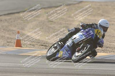 media/Dec-08-2024-CVMA (Sun) [[267e5a7075]]/Race 4-Amateur Supersport Middleweight/